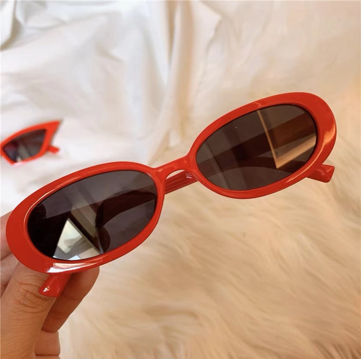Retro Solid Color Ac Oval Frame Full Frame Women's Sunglasses display picture 5