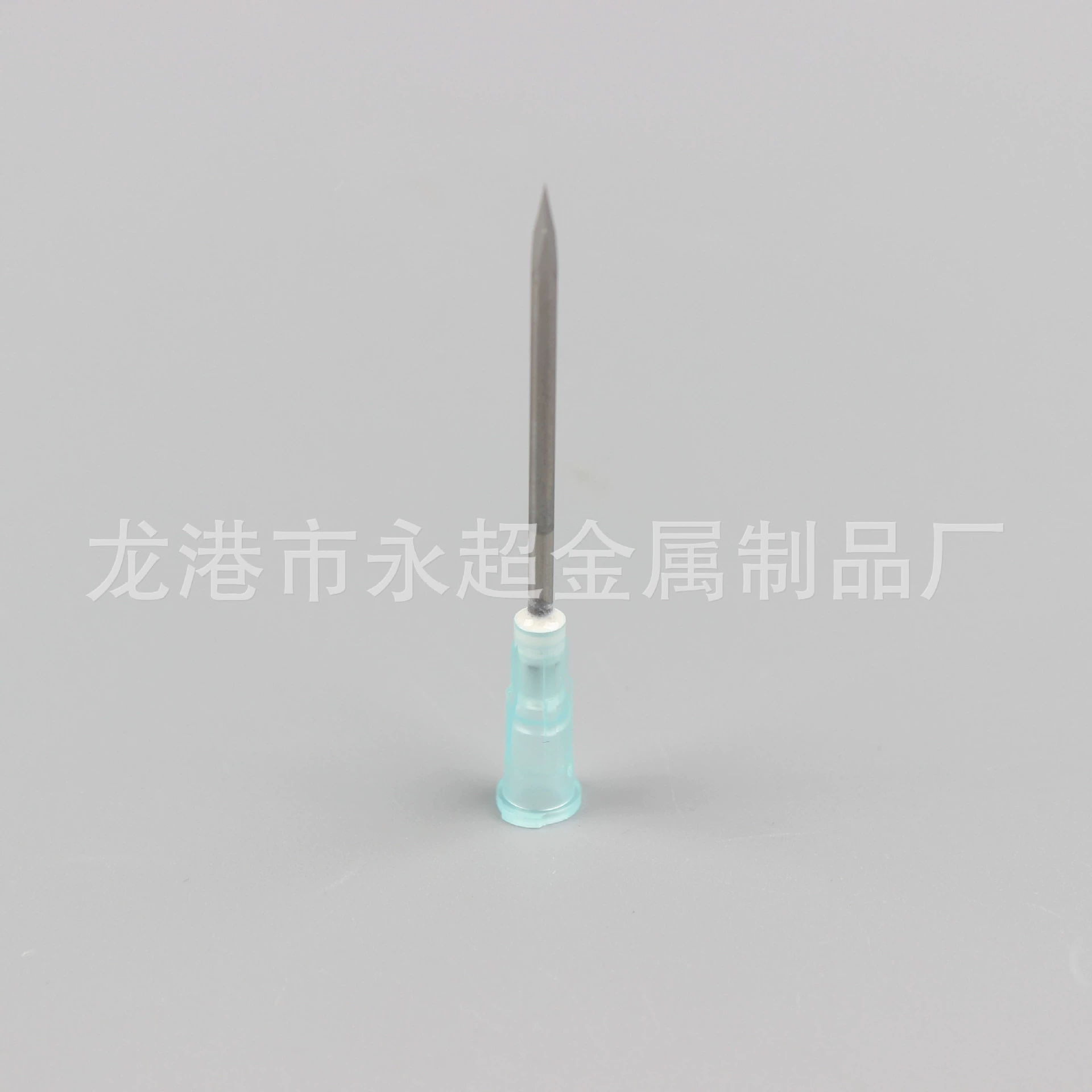 Производитель оптом поставляет стальные треугольные иглы 1,6*57 мм, 2,0*57 мм, малые, средние, три одноразовых расходных материала.