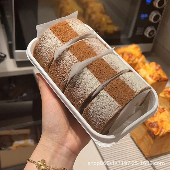 Cake roll packaging box Japanese Swiss roll cut cuddle roll Chinese baking pastry dessert pastry peach crisp box