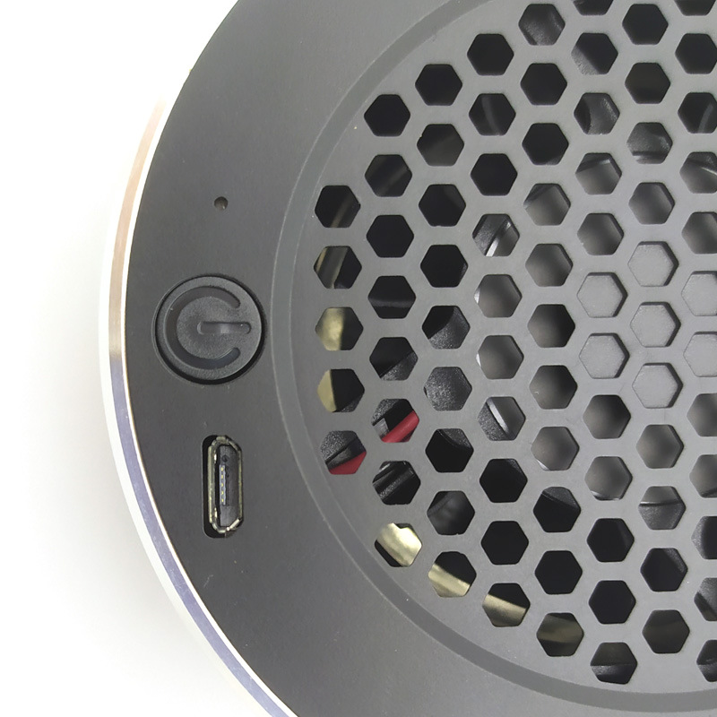 Electronic intelligent ashtray