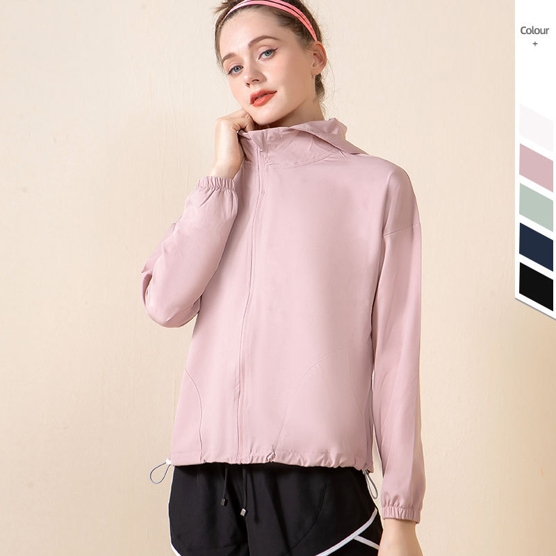 Procesamiento personalizado de ropa de protección solar delgada mujer secado rápido ventilador frío con capuchón protector solar abrigo deportivo anti-UV