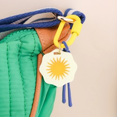欧米の国境を越えたバッグチェーンdiyアクセサリーペンダント花さくらんぼザリガニ貝殻船帆ココナツの木蝶ネクタイ