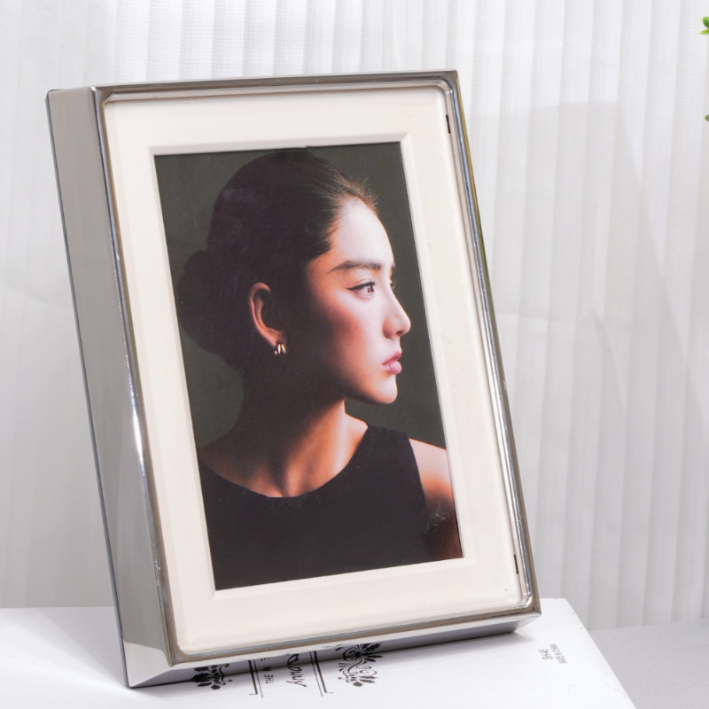 Light Luxury Style Photo Frame Can Hold 6inch Photos to Showcase the Unique Taste of Your Home, Artistic Handmade Desktop Calligraphy and Painting Frame Light Luxury Style Photo Frame Can Hold 6inch Photos to Showcase the Unique Taste of Your Home, Artistic Handmade Desktop Calligraphy and Painting Frame