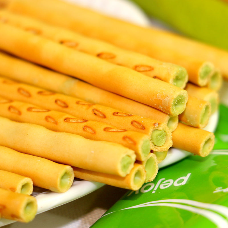 零食 临期零食巧克力涂层棒状注心饼干临期处理零食小吃一件批发|ms