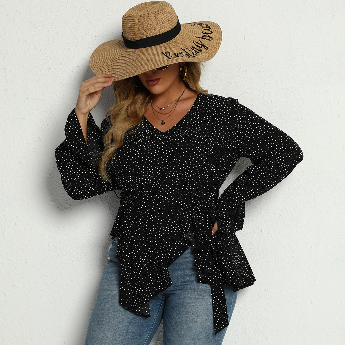 HY36061672# Europe and America Cross border Large Women's wear Long sleeve black Irregular Broken flowers Internal lap jacket