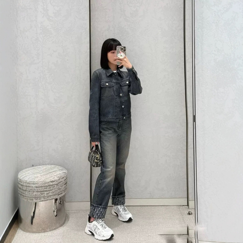 2025年新作南油D家小蜜蜂刺繍シングルブレストスタンドカラーデニムジャケットとストレートパンツのセット、英国風|undefined