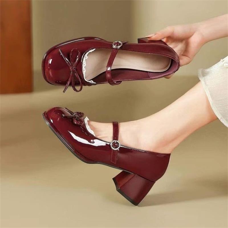 Zapatos de mujer de estilo francés de primavera y verano de 2026 nuevos zapatos de arco grueso con talón de boca superficial para mujeres