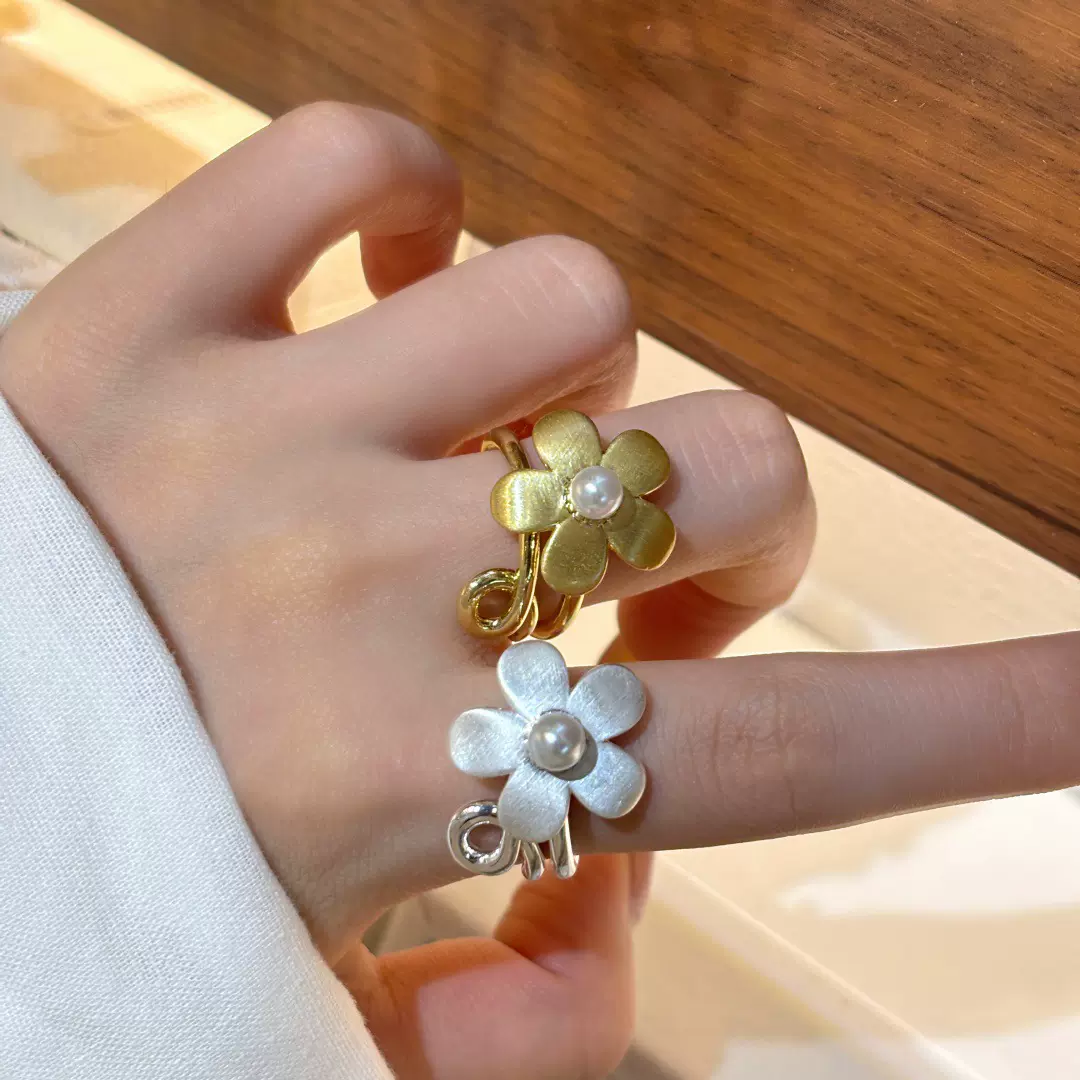 抖音淘宝新同款轻奢气质拉丝花朵可调节戒指法式复古浪漫百搭首饰