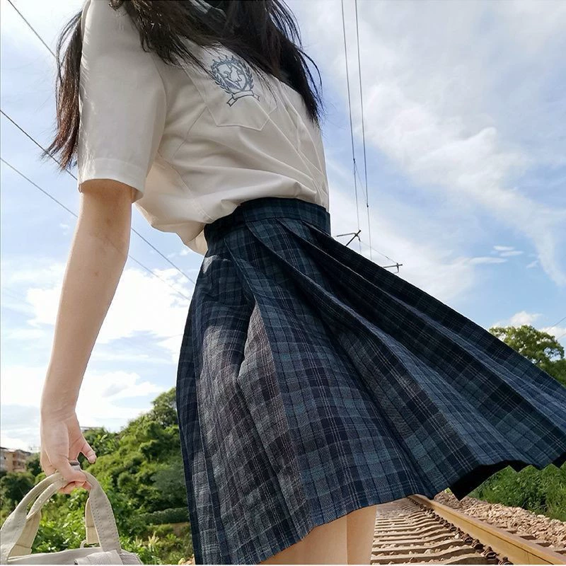 Genuine student pleated skirt, set for students