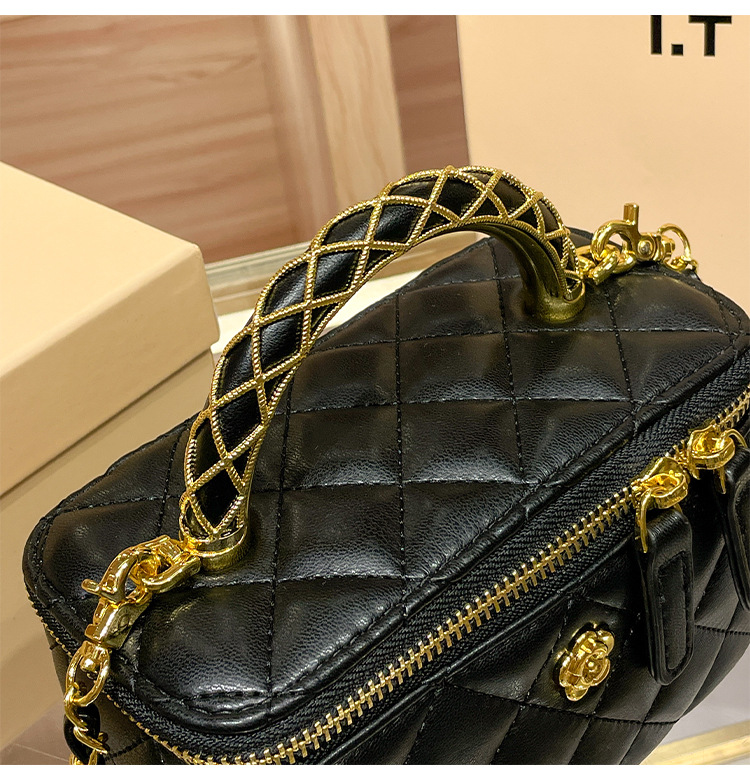 Túi bucket da thật dây xích hình thoi phong cách Chanel xách tay đeo chéo — Màu trắng, Màu đen, Màu xanh lam, Màu hồng chi tiết 7