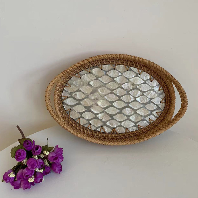 Casual Flower Rattan Shell Storage Basket display picture 2