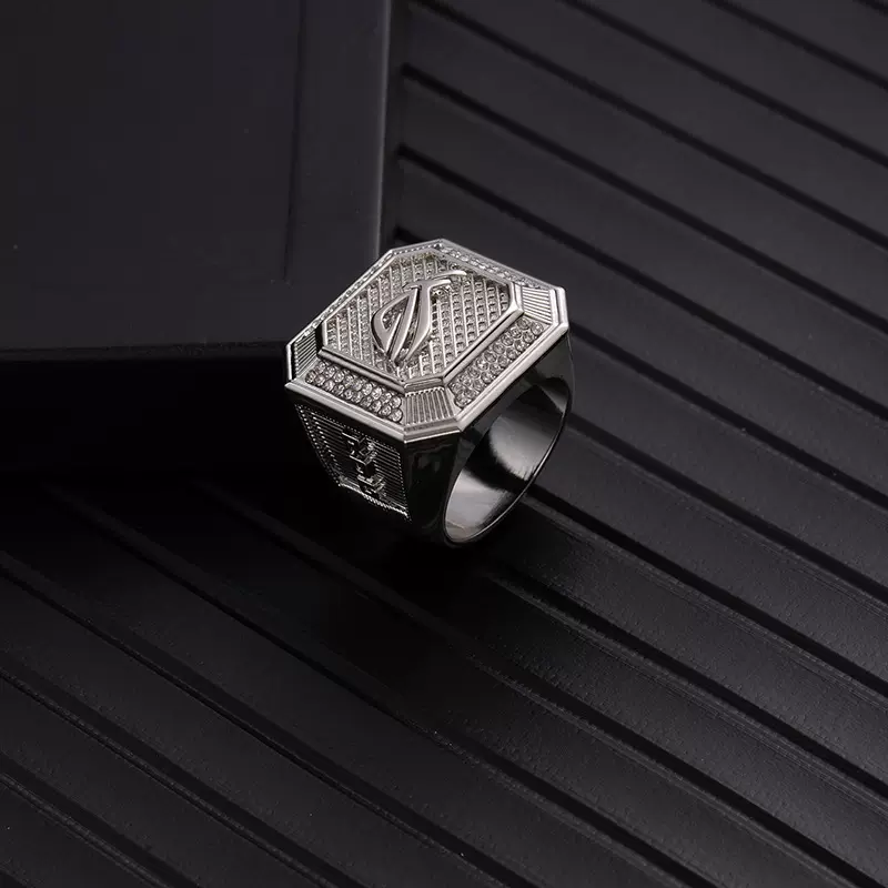 欧美跨境电商热采霸气复古时尚镶钻戒指男个性潮酷指环高级感手饰