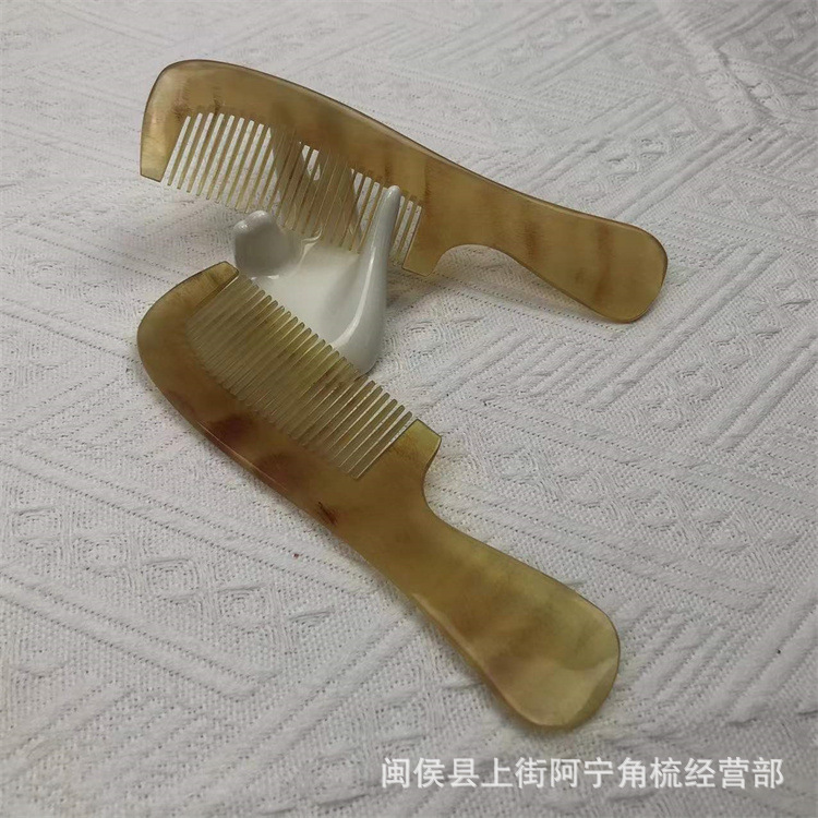 Goat Horn Comb 16cm Medium Handle Massage Comb for Scalp and Hair Care key features