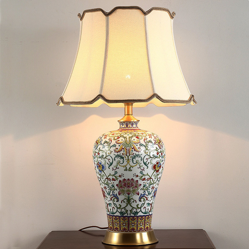 American Retro Hand-painted Pattern Ceramic Table Lamp Large Living Room Bedside Lamp Luxury Modern Decorative Lamp