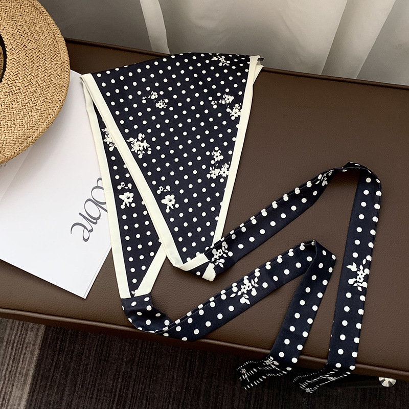 Toalla triangular con cintura, bufanda de seda con flor de anacardo retro, sensación de alta gama, cortina de pedo apilada multifuncional de verano, diadema de todo fósforo