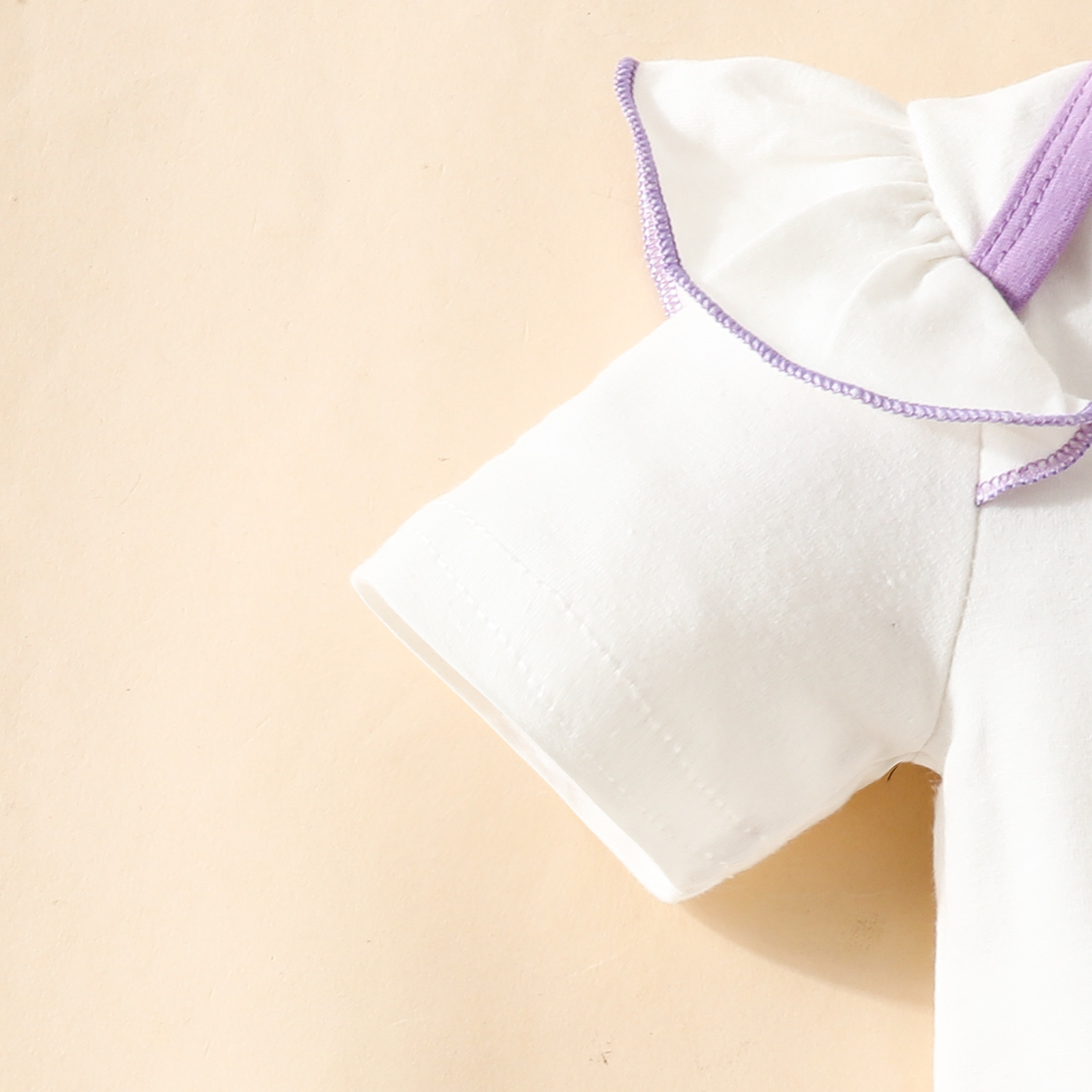 Pantaloncini a triangolo con scollo a cuore a maniche corte Set Pantaloni carini con fiori per bambina con lettera estiva per bambina_voghion.com