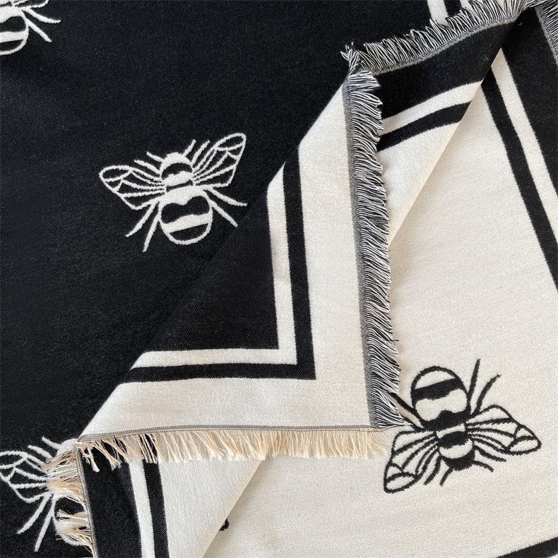 Herbst und winter neue temperament biene großen quadratischen schal urlaub stil kaschmir warmen schal schal_voghion.com