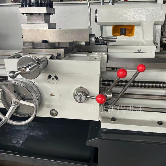 Guangzhou Sanhuan Model C6140 Ordinary Lathe Small Household 6132 Lathe Southern 6140 Lathe