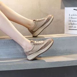 女式休闲单鞋;女式运动单鞋;平底凉鞋