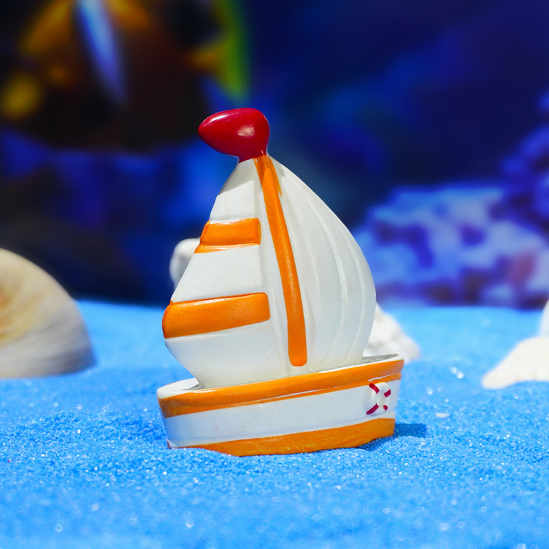 El comerciante empuja el paisaje de la pecera, la decoración de la playa, el velero pequeño, el micro paisaje, los juguetes de PVC, los fabricantes de puntos envían directamente