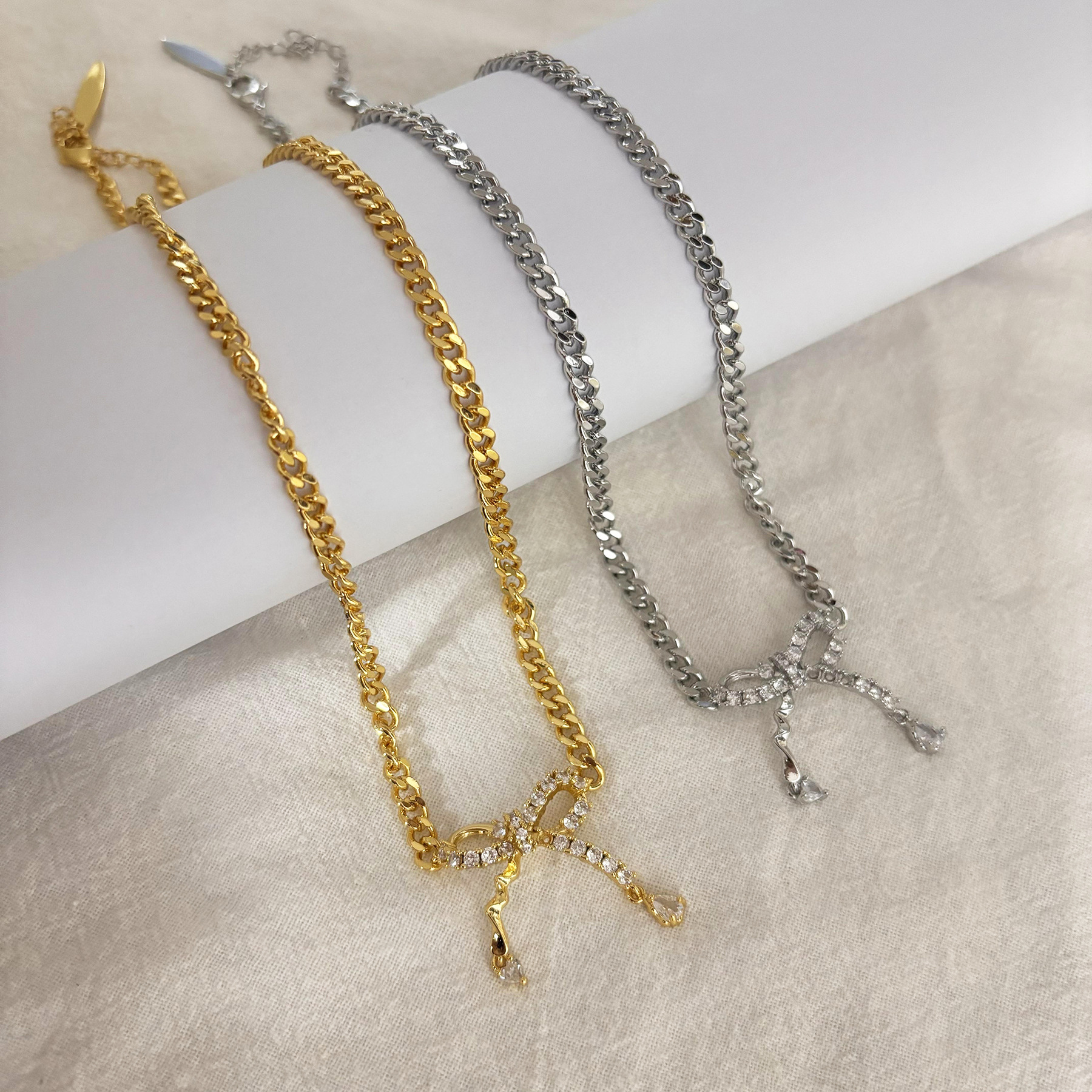 Collier pendentif nœud papillon Lina Girl, style cubain chic et tendance, fusion européenne et américaine._voghion.com