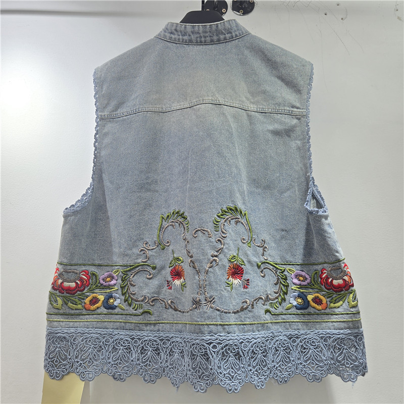 Estación europea 2026 primavera nuevo estilo retro cuello de pie industria pesada bordado chaleco de vaqueros mujer moda universal hombro