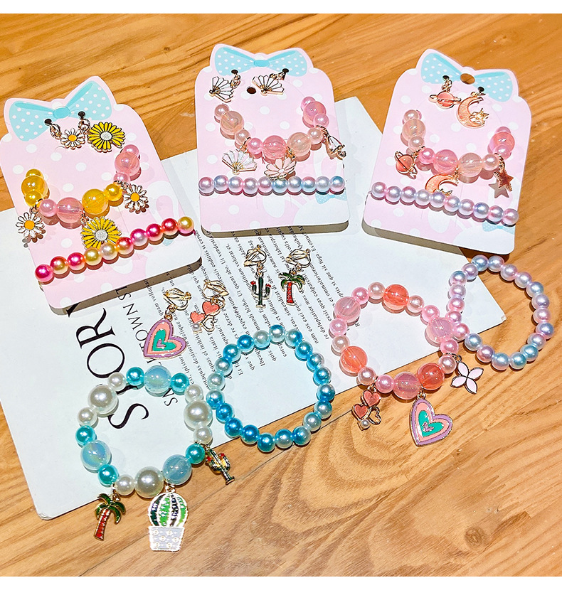 1 Set Sweet Star Moon Plastic Plating Kid's Bracelets display picture 1