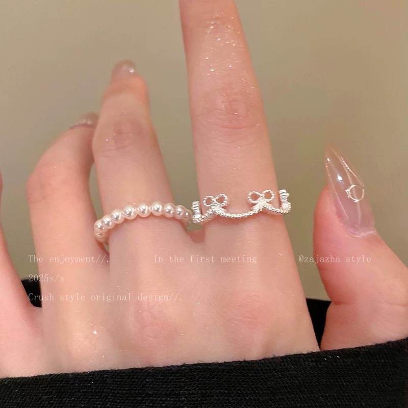 Graceful Pearl Bow Crown Ring For Women Vintage Style Statement_voghion.com