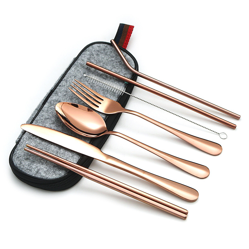 Amazon transfronterizo conveniente vajilla de acero inoxidable 7 piezas conjunto 1010 cuchillo, tenedor, cuchara, palillos, traje de viaje al aire libre de paja