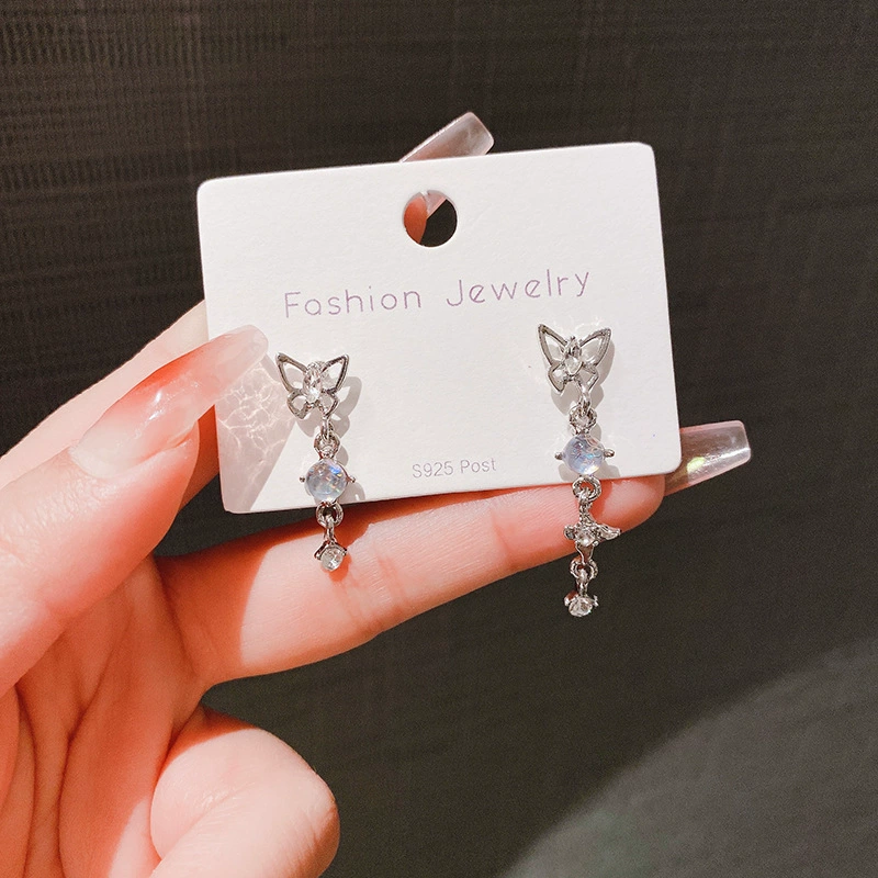 Small asymmetrical earrings with tassels, light luxury style, silver 925 sample