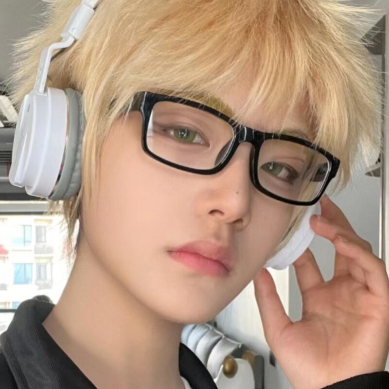 Korean-style Two-dimensional Box Early Eight-person Plain Black-rimmed Glasses Women's Student White-collar Anti-blue Light Frame