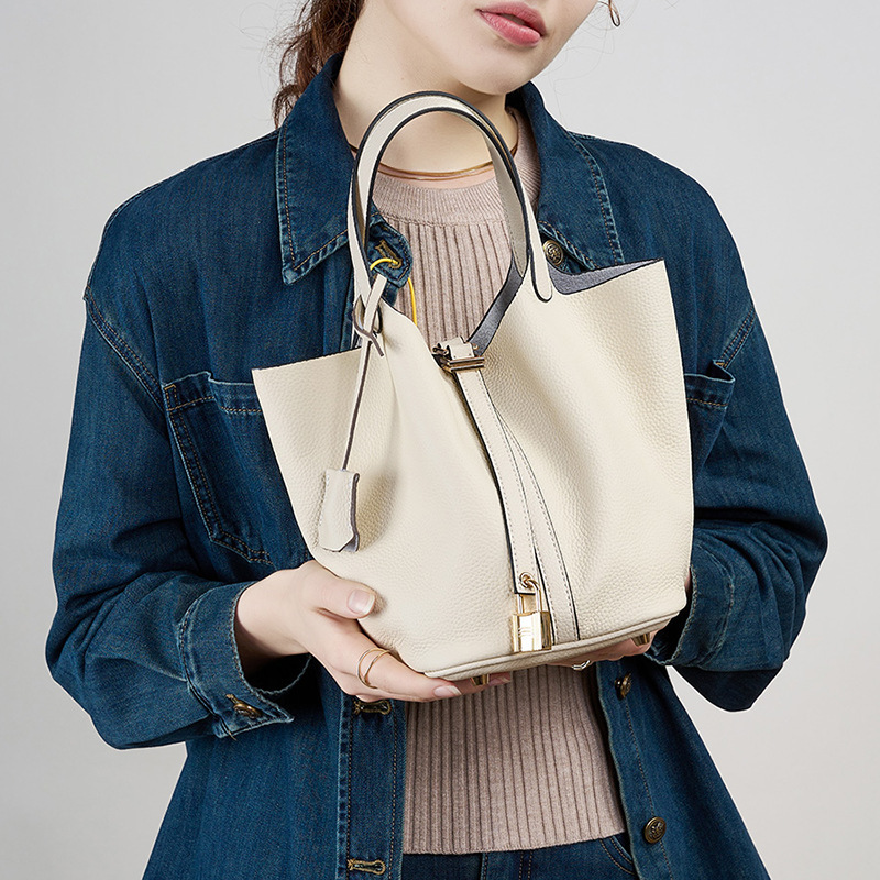 Women's Tote Bag New Version Top Grain Cowhide Lychee Grain Bucket Bag High Quality Genuine Leather Handbag Wholesale - Thumbnail 2