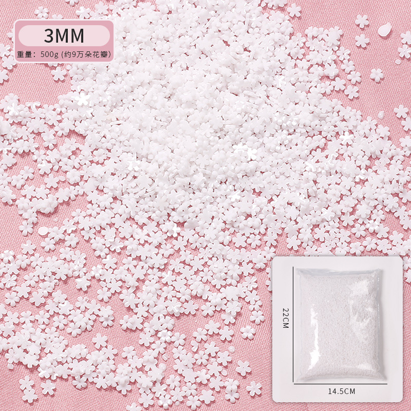 Popular manicura popular en línea de cinco pétalos de joyería de flores elegante estilo blanco resina tridimensional pequeña flor 500g a granel