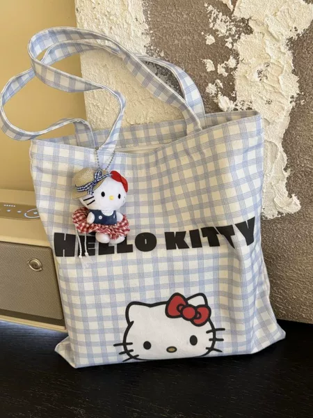 New Kitty summer lightweight and versatile tote bag, perfect for outings, featuring a cartoon design, suitable for office workers, and ideal for carrying everyday essentials and as a casual bag
