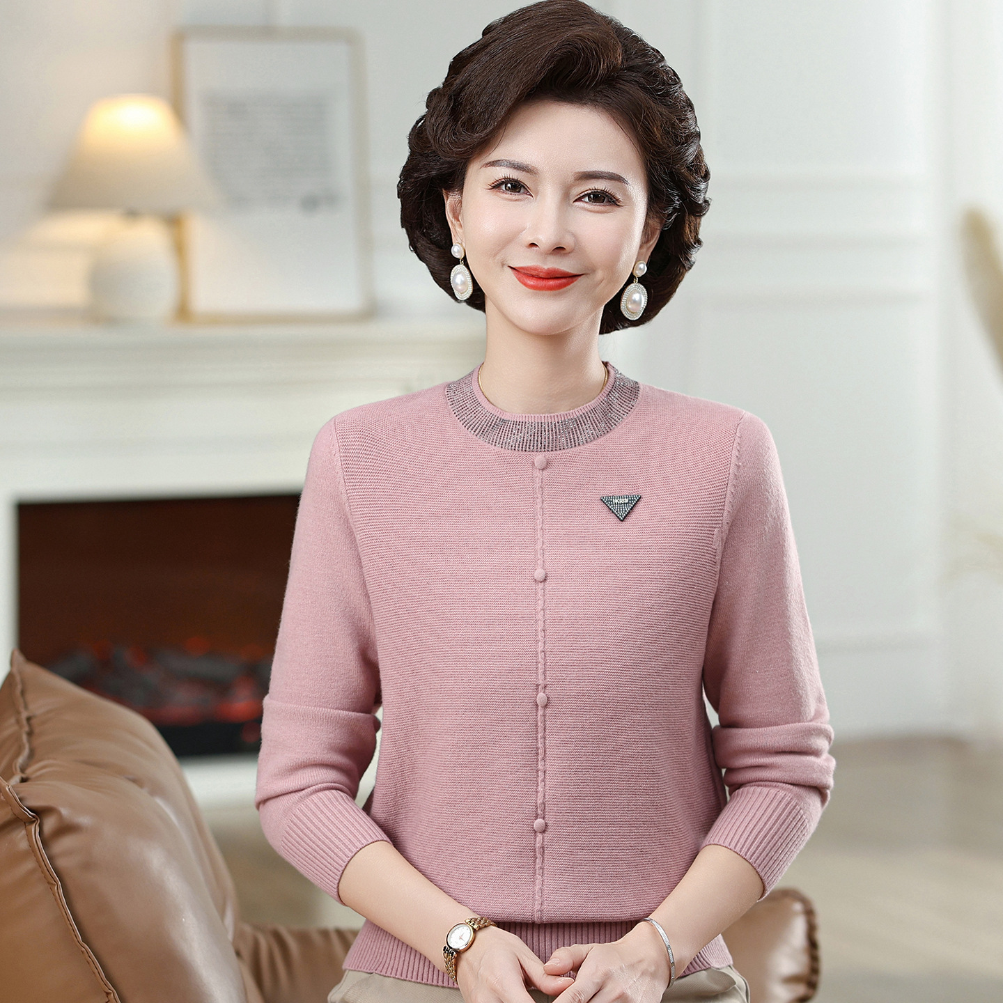 25春秋新款针织圆领长袖毛衣时尚烫钻气质外搭精纺针织衫中年毛衫，女装针织衫/毛衣，妃慕昵服饰