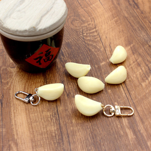 Creative small gifts student food accessories vegetable model simulated garlic clove key chain pendant model