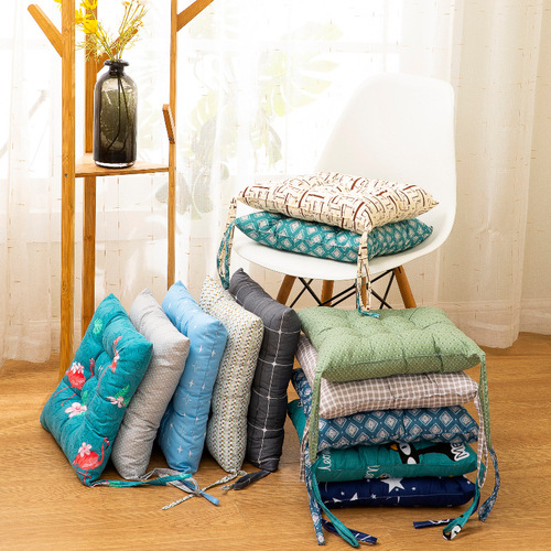 Seasonal Seat Cushion Manufacturer Supply Thick Fuzzy Breathable Cartoon Office Student Tatami Glute Cushion Chair Pad