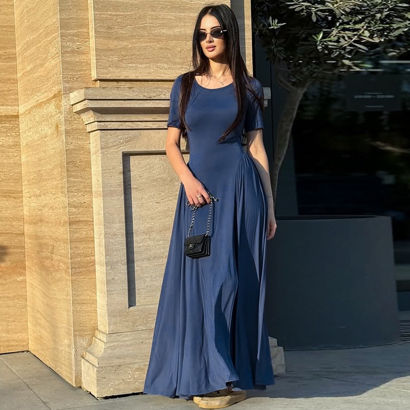 Europa y los Estados Unidos de la ropa de mujer de verano 2025 nuevo color sólido temperamento de moda cuello redondo delgado mangas cortas vestido grande vestido vestido largo image 5