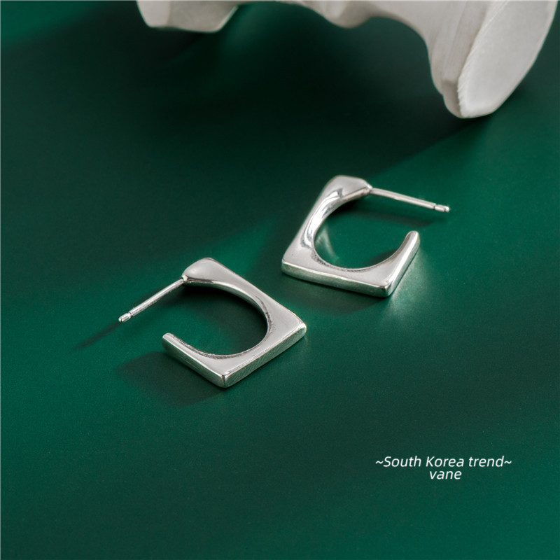 fashionable square retro classic small design earrings