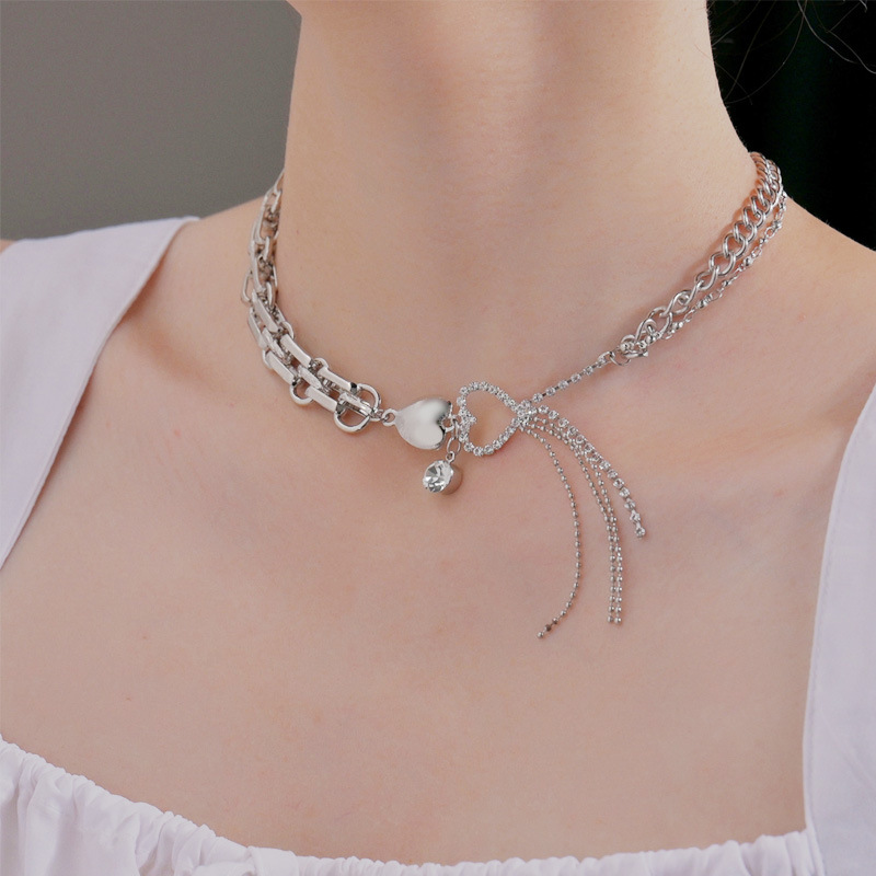 Korean Heart Bow Stitching Diamond Stainless Steel Clavicle Chain Wholesale Nihaojewelry display picture 4