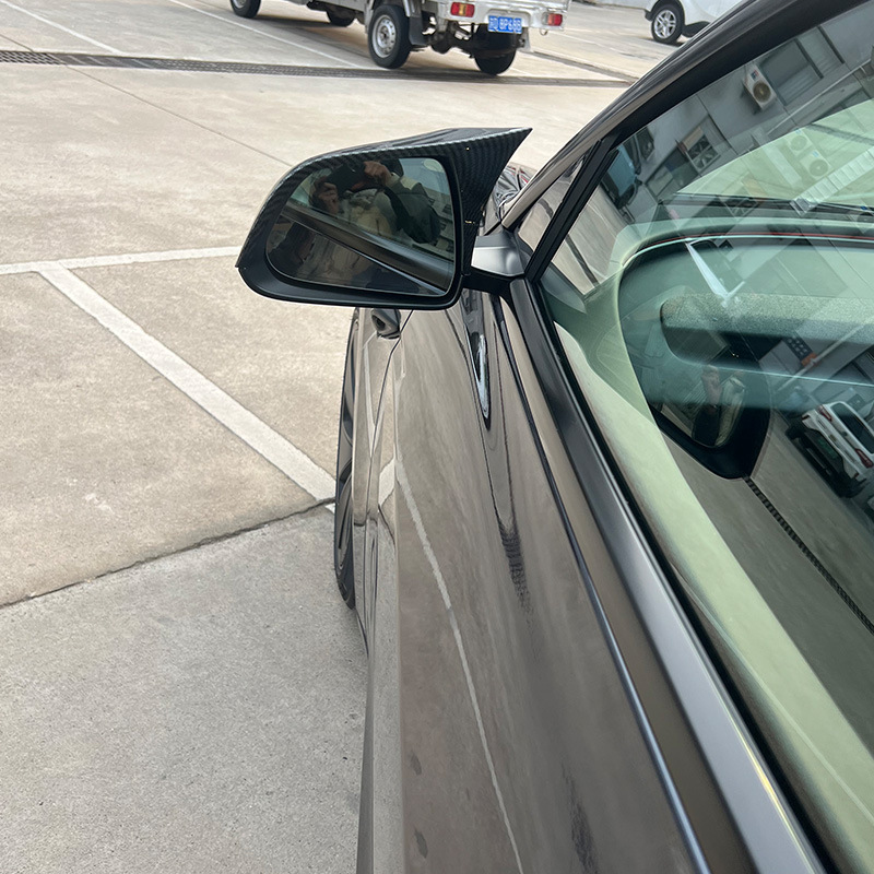 Suitable for refurbished new Tesla model3 horn mirror cover car modification bright black/carbon braze dimension
