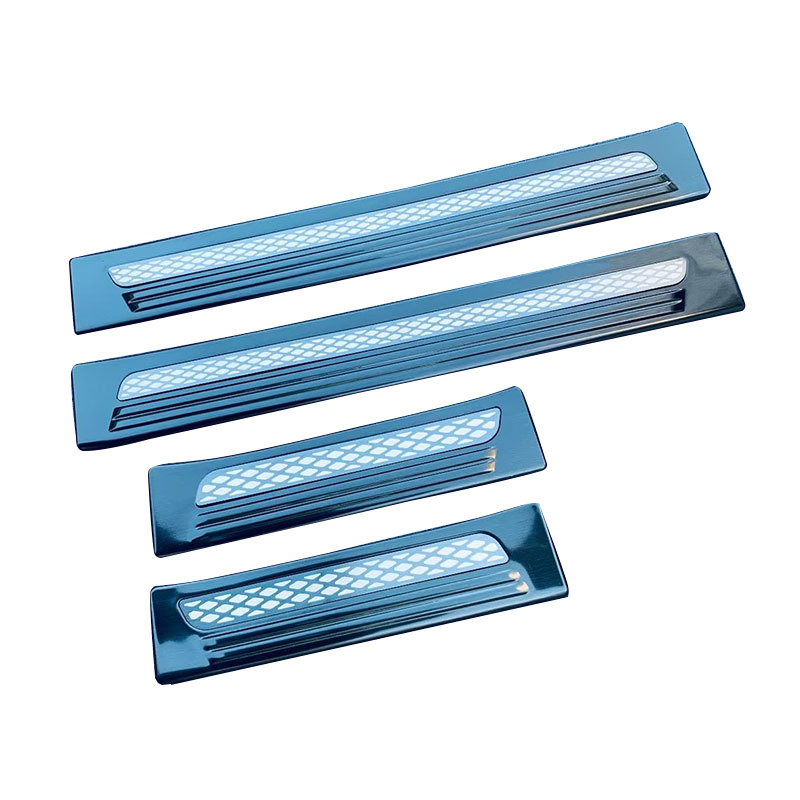 Adecuado para Mitsubishi 22 outlander puerta tira bienvenida pedal de acero inoxidable dentro y fuera de la puerta tira decorativa tira brillante