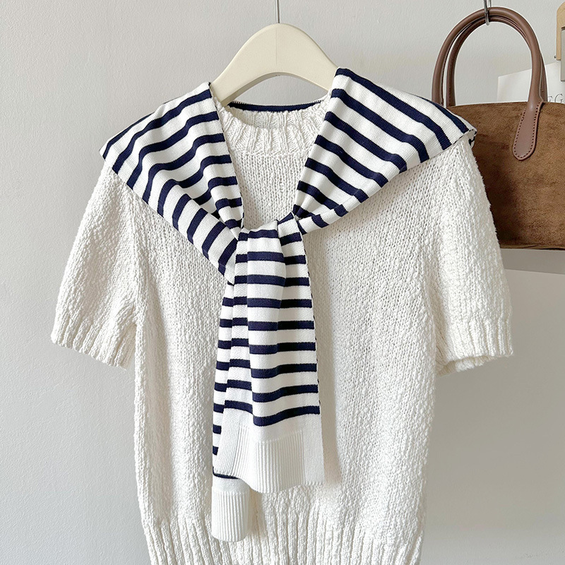 Estilo coreano primavera y otoño negro y blanco a rayas de punto falso collar chal desgaste exterior de las mujeres decorativo anudado habitación con aire acondicionado moda todo-coincidencia