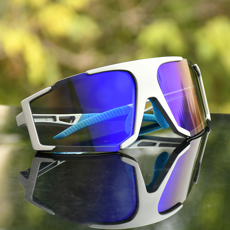 흰색 프레임 파란색 다리 패드 전체 파란색 시트