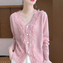 重工时尚减龄针织开衫优雅V领减龄上衣秋季韩版蕾丝拼接纽扣外套