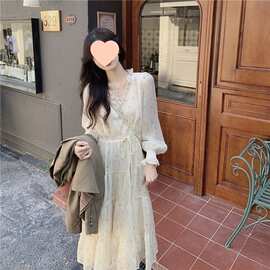 春季年新款女法式显瘦风中长款连衣裙感小众秋季洋气裙子