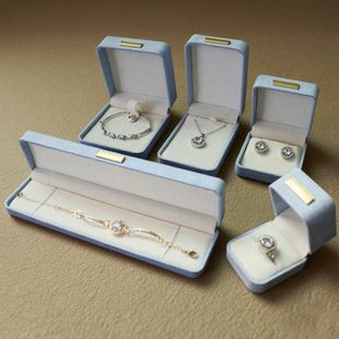 ����������܇���A�Ƿ�Ƥ�q��� ��ָ��ᔺ� ������ռ{��