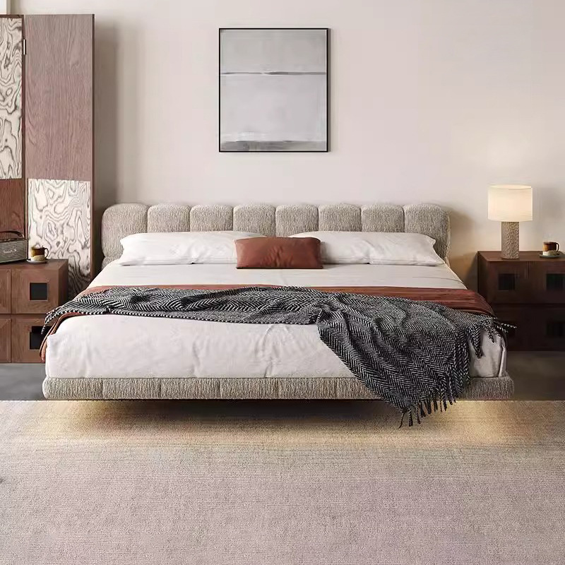 Cama de puff, cama de suspensión de viento crema, cama principal, cama de tela de nieve moderna y simple, cama de tela de envoltura suave, cama doble 1.8