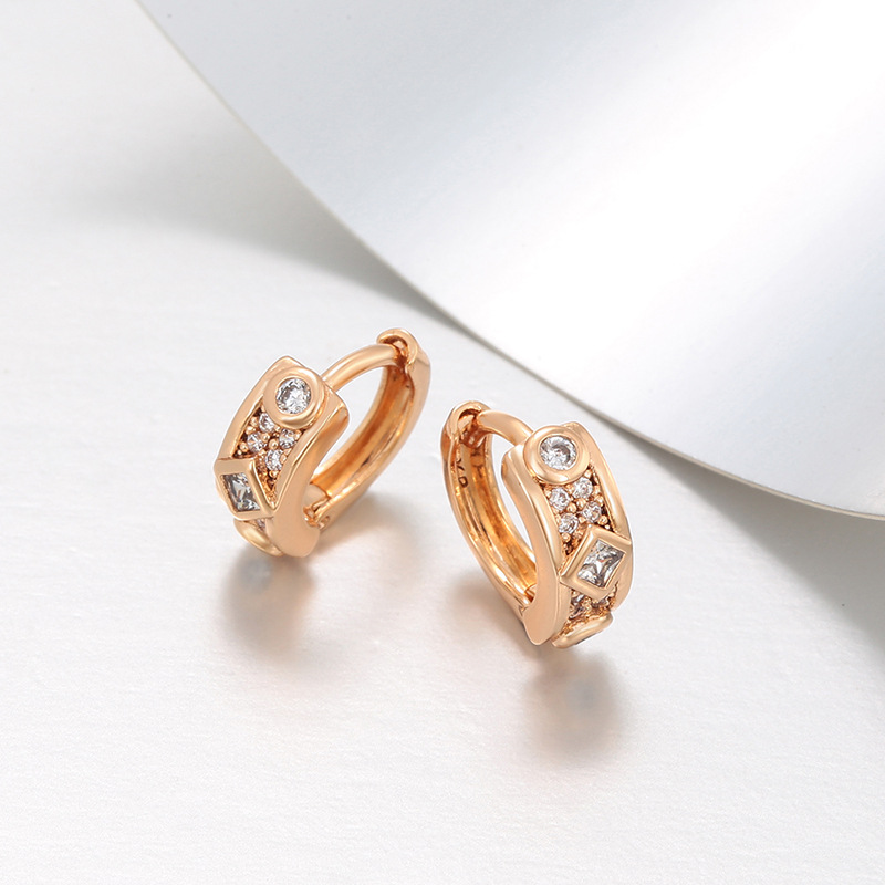 Xuping micro gemas artificiales de aleación de cobre geométrica círculo auriculares de moda ligera lujosa pendientes transfronterizos personalizados para mujeres