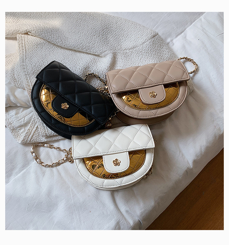 New Fashion Contrast Color Rhombus Shoulder Saddle Bag Wholesale Nihaojewelry display picture 8